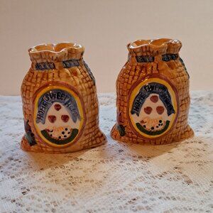 1995 Young Gunny Sack, Burlap Bag Smiling Pig Salt & Pepper Home Sweet Home Set